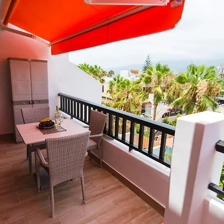 Elegant With Mountain View In Playa De La Americas 60 Sqm Shared Pool Appartement